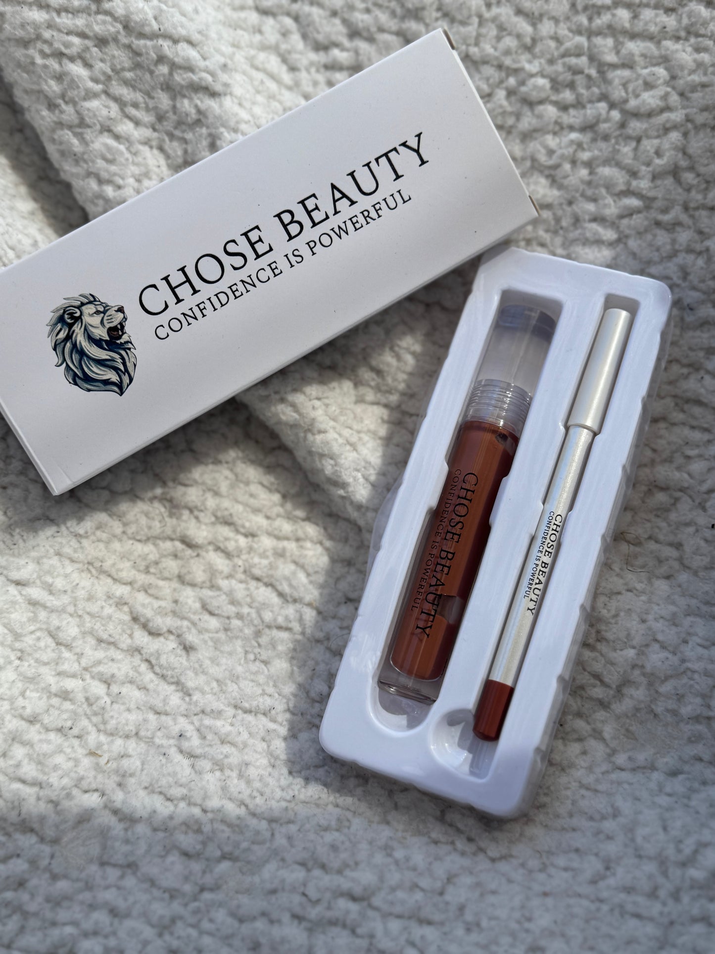 LIPGLOSS & LIP LINER- MAY