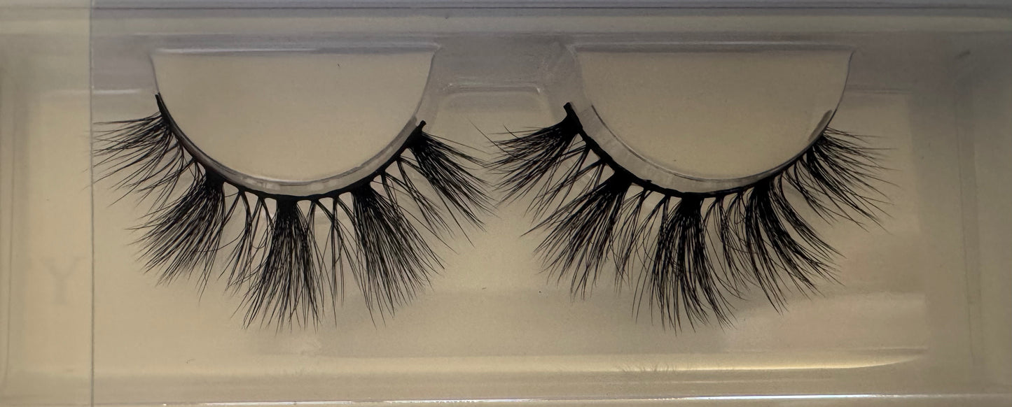 CHOSE BEAUTY LASHES IN THE STYLE “ELIYANAH” 💖